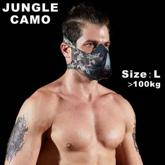 Man wearing a jungle camo mask with text indicating size L and weight >100kg on a black background.